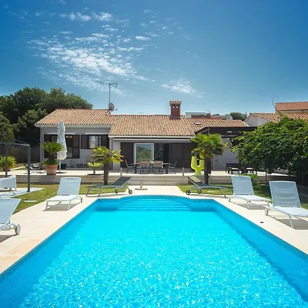 Villa Contessa Pjescana Uvala