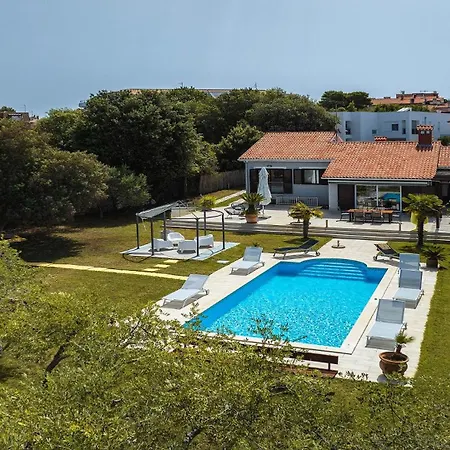 Contessa Villa *