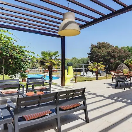 Contessa Villa *