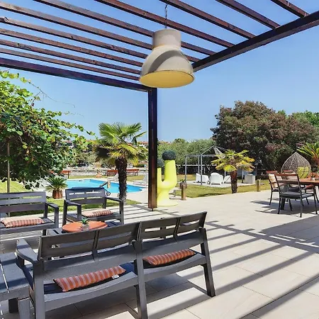 Contessa Villa *